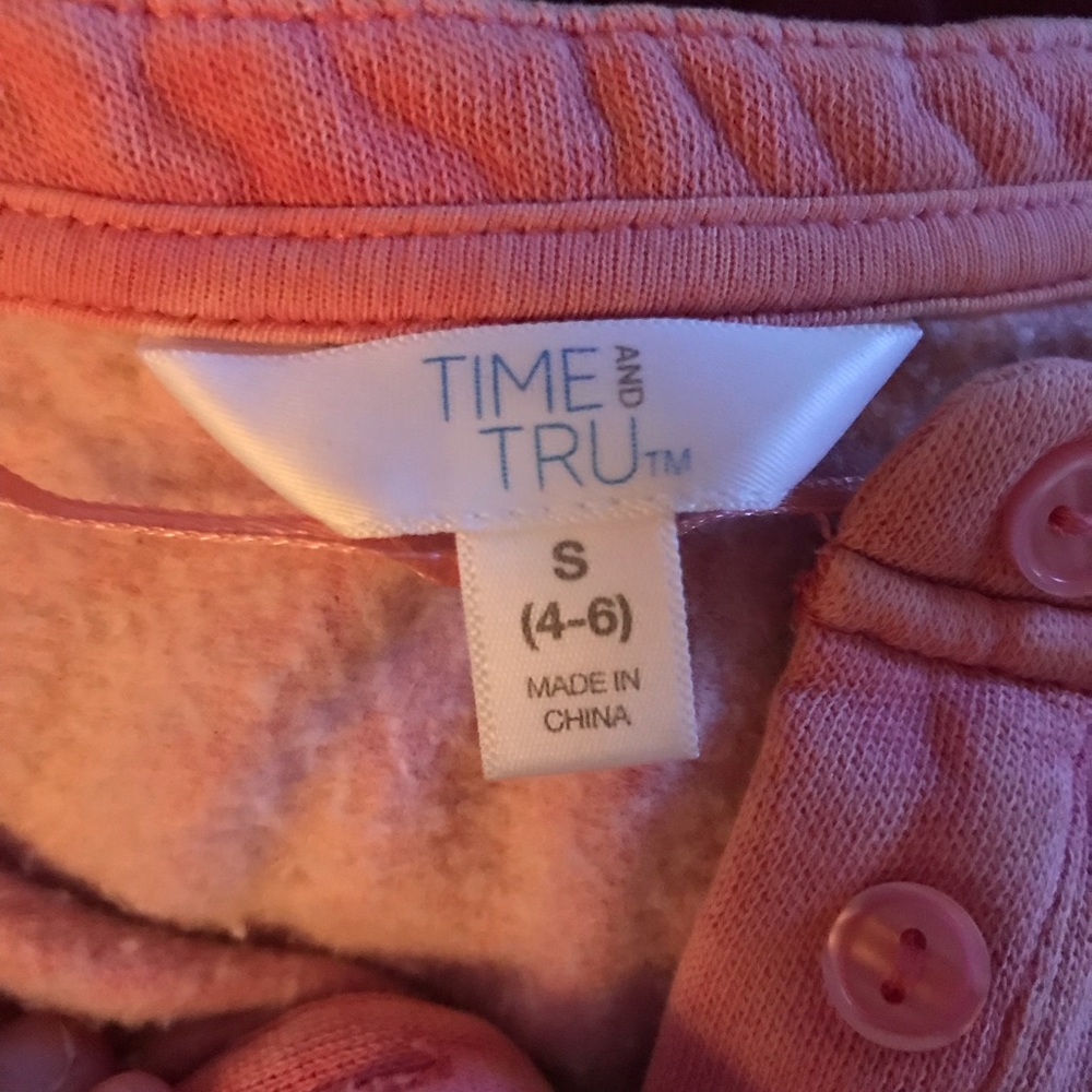 Pink sweater - Picture 3 of 4